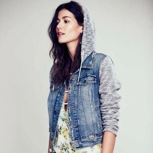 Free People Denim Jacket‎ Size Small Hooded Jean Button Front Moto Indie Boho